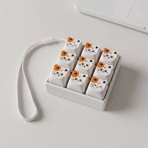 Caja de interruptores mecánicos con diseño de gato y perro, 9 teclas, ASMR, para aliviar el estrés, portátil, juguete de descompresión de dibujos animados, venta al por mayor - Product Image 4