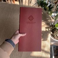 Vente en gros de couvertures de menu d'hôtel haut de gamme en cuir PU noir avec impression couleur sur toute la couverture, OEM