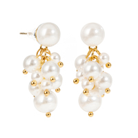 Boucles d'oreilles J&D Dainty Jewelry en acier inoxydable plaqué or avec perles et pompons pour femmes