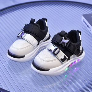 2025 printemps automne chaussures de sport lumineuses pour enfants nouvelles chaussures décontractées en cuir caractéristique lumineuse pour petits garçons de taille moyenne filles - Product Image 4