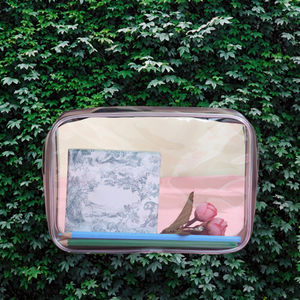 Yuehe 3-6L Minimalista Corte Láser Transparente PVC Mango Suave Ecológico Bolsa de Cosméticos Moderna con Cierre de Cremallera - Product Image 4