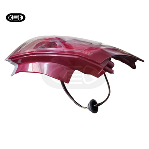 Fanale Posteriore e Luce Freno LED <span class=keywords><strong>Rossa</strong></span> TUZHIHAO Citron C-Triomphe di Seconda Mano in Buone Condizioni Senza Graffi sulla Superficie - Product Image 2