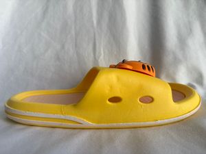 Ciabatte Gialle per Neonati con Decorazione Tigre, Antiscivolo, per Uso Domestico Estivo, Suola in EVA Spessore 20mm, Design a Punta Aperta - Product Image 6