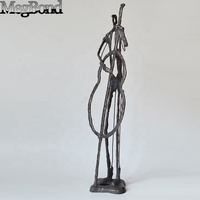 Figurines de celliste en fonte gravée, élégante décoration de table, artisanat métallique fait main pour la maison, objet de collection