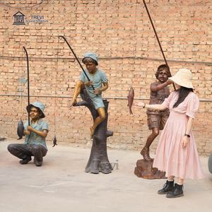 Escultura de Jardín Moderna y Popular TREVI, Estatua de Bronce de Niño Pescando para Decoración de Piscina al Aire Libre - Product Image 2