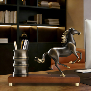 Soporte de Escritorio de Lujo con Forma de Caballo Galopante de Cobre, Escultura Decorativa para Oficina, para Líderes - Product Image 4