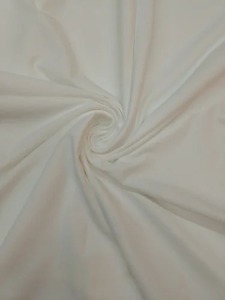 Tissu en coton doux très demandé, textile naturel respirant pour vêtements d'été et mode quotidienne, disponible à la vente - Product Image 6