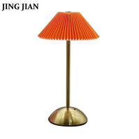 Vente chaude minimaliste fait à la main Origami pliable Table abat-jour en forme de parapluie pli plissé pour salon chambre lumière