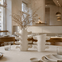 Vase à fleurs en céramique blanc mat Jossin Nordic, décoration de table sculpturale unique pour salon moderne, décoration intérieure