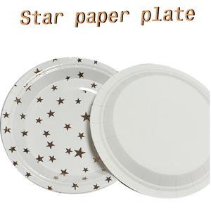 Assiettes réutilisables en papier déjoué avec étoiles rouges roses, assiettes de fête scintillantes avec 10 étoiles scintillantes pour décoration noble de fête - Product Image 3