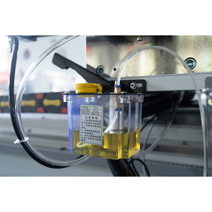 เครื่องตัดความแม่นยำสูงแบบมอเตอร์สองหัว สำหรับอลูมิเนียม พีวีซี ยูพีวีซี โปรไฟล์กรอบประตู/หน้าต่าง ความปลอดภัยสูง ความยาว 400-4200 มม. - Product Image 4