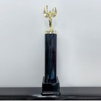 Trophée en acrylique style sportif pour événements de danse et concours de beauté, avec figurine de fille vainqueure, nouveau modèle, plaqué or, 19 pouces, durable, logo personnalisé, cadeau économique