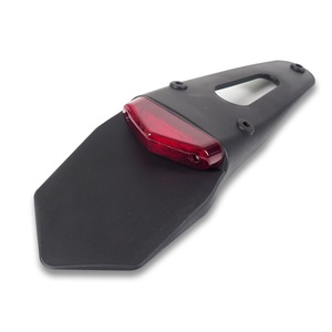 Extension de garde-boue de moto, feu arrière, lumière de garde-boue arrière, 9 LED E8 12V IP65 étanche pour KTM <span class=keywords><strong>Yamaha</strong></span> Suzuki Kawasaki - Product Image 3