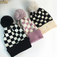 Bonnets tricotés à carreaux avec pompon moelleux, chauds pour l'hiver, à revers côtelé, vente en gros, multicolores pour femmes et hommes