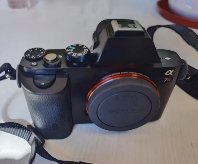 Second Hand Digital Camera A7 R Sonys 36MP Full Frame Camera Alpha 7R