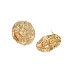 Pendientes de Aro Irregulares Exagerados de Estilo Europeo y Americano Jingciren Boutique, Anillo Geométrico de Hoja Metálica Retro de Alta Calidad - Product Image 5