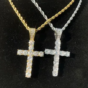 2023 Baru Hiphop Sederhana Bling Iced Out Cubic Zirconia Berlian Salib Kalung Mens Perak 18K Berlapis Emas Kuningan Salib Liontin