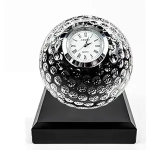 Fournitures d'usine Pujiang K9 horloge trophée de golf en cristal gravée au laser personnalisée libellés personnalisés Souvenirs de golf - Product Image 1
