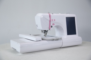Machine à coudre et à broder domestique VMA avec écran LED de 7 pouces, mini machine à coudre - Product Image 5
