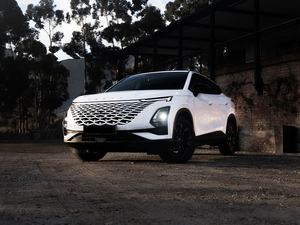 Voiture d'occasion à bas <span class=keywords><strong>prix</strong></span> Chery Omoda <span class=keywords><strong>C5</strong></span> avec double écran tactile, connexion Bluetooth, caméra de recul, contrôle de stabilité ESC, véhicule tendance - Product Image 2