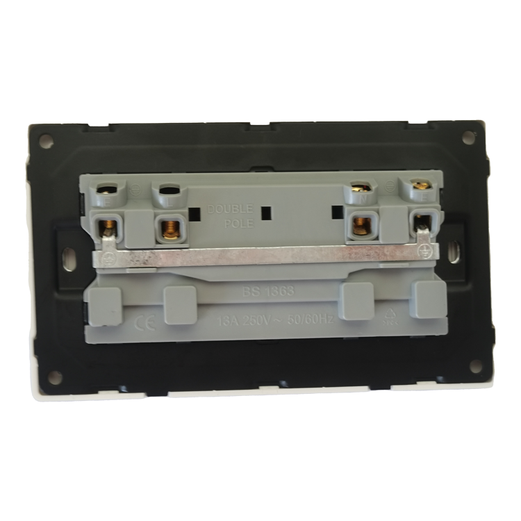 Factory Wholesale PC and Copper White Panel Switch Electrical British Standard 2 Gang Double 13A Switched Sockets Wall