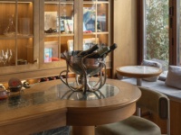 Conception d'intérieur sur mesure pour bar à vin, restaurant gastronomique haut de gamme, aménagement clé en main, service complet d'aménagement moderne pour l'hôtellerie