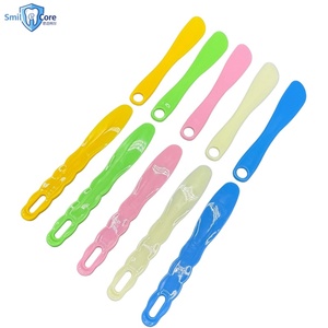 Dental Tools Manual Plastic <strong>Plaster</strong> Spatula <strong>Impression</strong> Material Mixing Knife Colored Stirring Knife Oral Consumables - Product Image 5