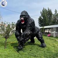 Escultura de gorila de resina de fibra de vidrio para exteriores de Venta caliente para Parque de césped al aire libre adornos de animales grandes