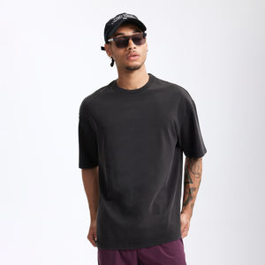 T-shirt vierge personnalisé 220 GSM pour homme, coupe oversize, unisexe, streetwear, t-shirt uni épais pour impression streetwear - Product Image 4