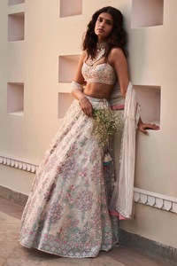 Lehenga en Georgette Longueur Ras du Sol, Design Spécial, Meilleure Vente, Moderne, Travaux de Broderie Lourds à Paillettes et Perles, Anti-Plis, Idéal pour les Soirées - Product Image 6