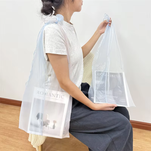 Sac fourre-tout en organza bicolore noué aux épaules, sac de shopping résistant et transparent, sac de mode personnalisé pour femmes, idéal pour cadeaux, vêtements et cosmétiques - Product Image 4
