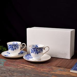 Vente en gros de tasses à expresso en céramique de style français, luxe léger, rétro, avec bordure dorée, motif floral, capacité de 250 ml, cadeau - Product Image 3