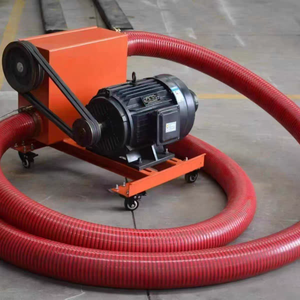 Convoyeur soufflant portable à vis sans fin avec moteur, flexible et rouge, pour le transport de matériaux secs en construction - Product Image 3