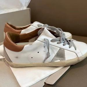 Zapatillas Deportivas Transpirables con Cordones 2025: Calzado Casual de Diseño de Lujo, Estilo Celebridad, de Caña Baja, Suaves y con Amortiguación - Product Image 2