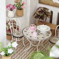 Ensemble de table et chaises vintage en fonte 3 pièces, mini table basse décorative, accessoires de scène miniature DIY pour maison de poupée et maisonnette