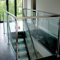 Support d'escalier robuste en acier inoxydable moderne à 90 degrés avec selle courbée pour rampe à tube rond, facile à installer