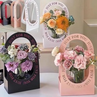 Boîte-cadeau de mariage ronde de présentation florale avec poignée imprimé de fleurs de rose en soie carton laminé mat pour les événements de présentations florales