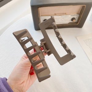 Hete Verkoop Retro Vierkante Haarclip Voor Vrouwen Elegant Plastic Custom Groothandel Modieuze Haarklauwen Voor Dagelijks En Feestgebruik - Product Image 5