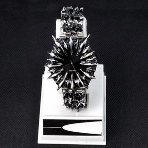 Reloj de Acero Inoxidable Personalizado para Hombre, Vanguardista, Artístico, de Diseño Contemporáneo, Innovador, Moderno, Accesorio de Moda Único - Product Image 4