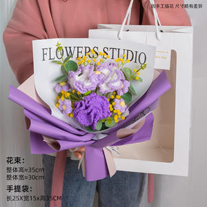 Cadeau d'anniversaire, bouquet de carnations en laine tricotée, fleur artificielle de rose tissée à la main - Product Image 5