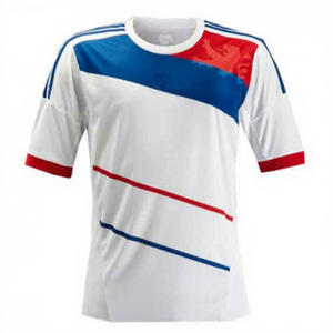 เสื้อฟุตบอลแขนสั้นผ้าโพลีเอสเตอร์ 100% ระบายเหงื่อได้ดี พิมพ์ลายแบบ Sublimation พร้อมชื่อทีมตามสั่ง แบบ Unisex ผลิตโดยบริษัท HULK Enterprises - Product Image 1