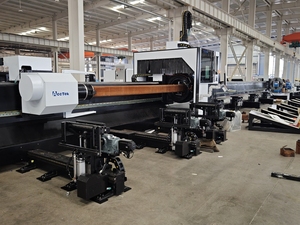 เครื่องตัดท่อด้วยเลเซอร์ CNC แบบอัตโนมัติ6เมตรเครื่องตัดท่อเจาะรูกลมโค้งรูปตัววีเป็นรูหยัก - Product Image 3