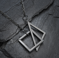 Collier pendentif géométrique triangulaire carré poli en acier inoxydable, chaîne de pull HipHop, bijou unisexe pour couple, cadeau