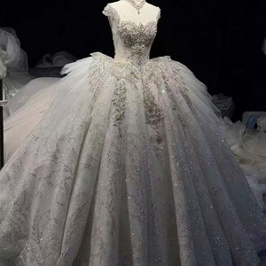 Hz029 Precioso Vestido de Novia Blanco Plateado con Escote Corazón, Cristales, Tul Esponjoso, Alas de Cadera y Cola Brillante Jancember - Product Image 1