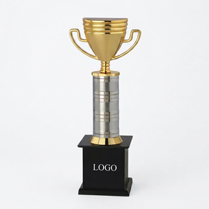 Trofeo de metal premium para premiar el rendimiento excepcional, el logro y la excelencia. modelo 596 A B C. - Product Image 1
