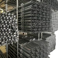 Échafaudage annulaire interne pour la coulée de béton des escaliers de bâtiment