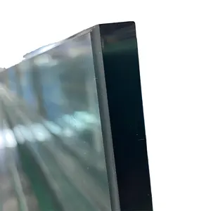 中国玻璃厂热卖透明太阳能电池板超白低铁钢化玻璃