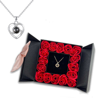 Weihnachts- und Valentinstag-Geschenk Großhandel Schmuck-Halskette Konservierte Seifenrosen-Blumen Box-Verpackung Geschenk für Frauen und Mütter
