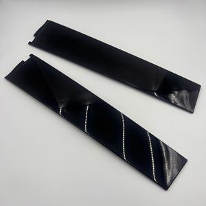 ขอบกระจกเสา B ประตูหน้า สำหรับ Cadillac Chevrolet GMC 926-241 926-242 พร้อมเทปกาวหรือสกรูสำหรับติดตั้ง - Product Image 3
