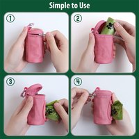 Distributeur de sacs à déjections canines prêt à l'emploi, support de sacs à déjections à suspendre à la laisse avec mousqueton, portable pour les promenades quotidiennes des petits chiots